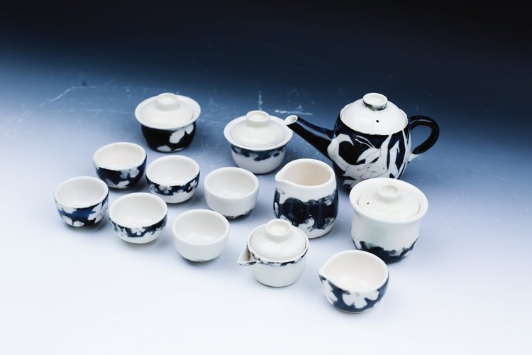Tea set, porcelain